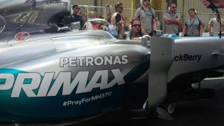 Mercedes_AMG_PrayForMH370