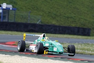 Corinna Kamper_HS Engineering_ADAC Formel Masters