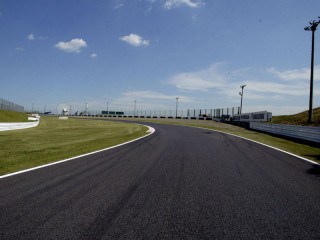 Japan-Suzuka-Turn-15-130r_2834198