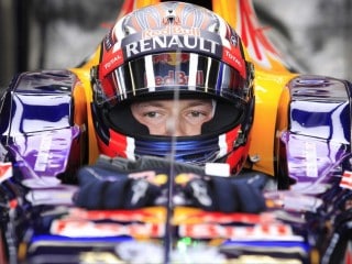 daniil-kvyat-red-bull-racing-2015