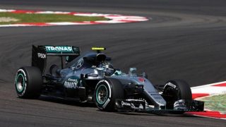 mercedes-pilot-nico-rosberg-knuepft-in-malaysia-an-seine-zuletzt-gezeigten-leistungen-an