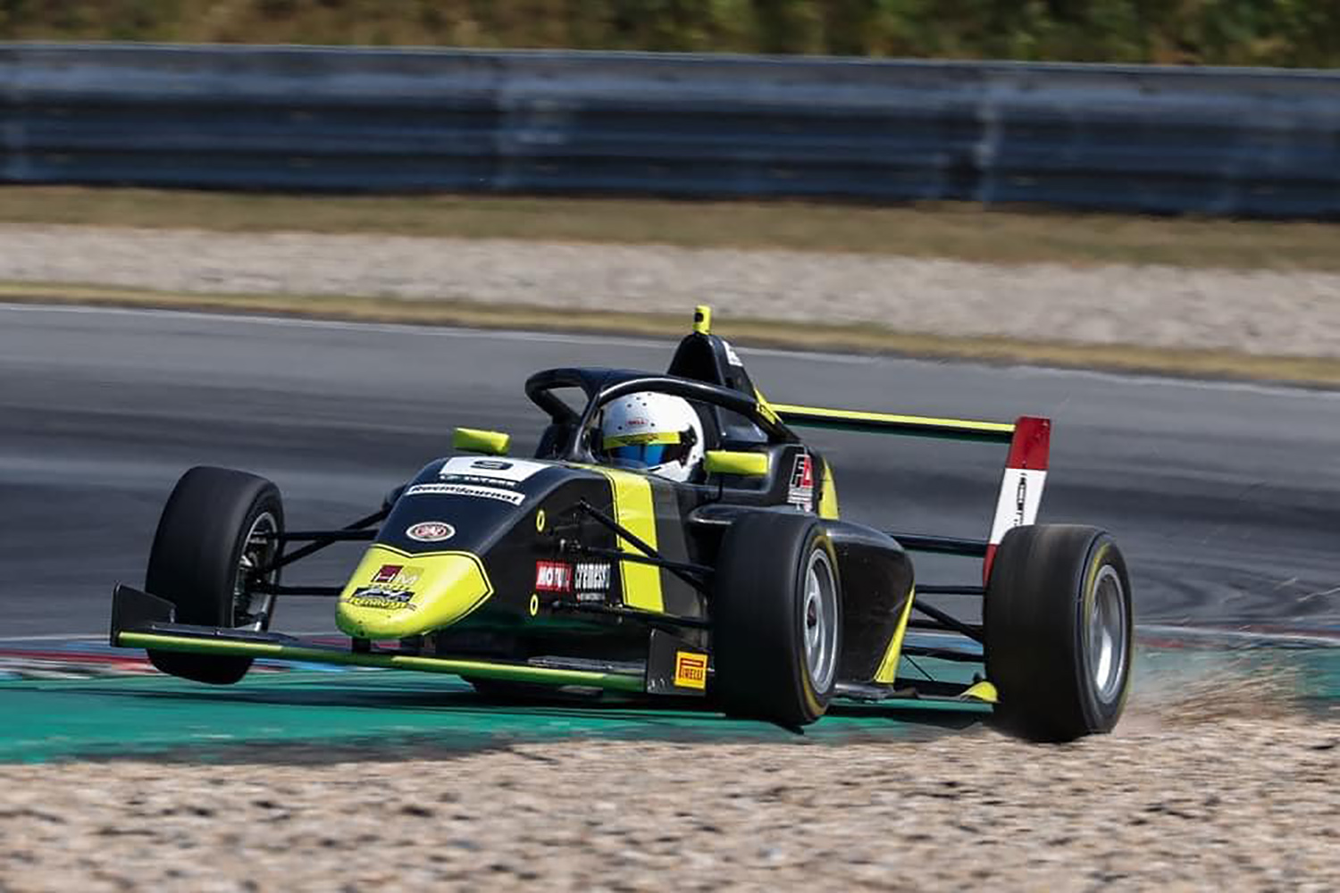 Toller Einstand für Tiroler Rookie in der F4 Central Europe — FormelAustria