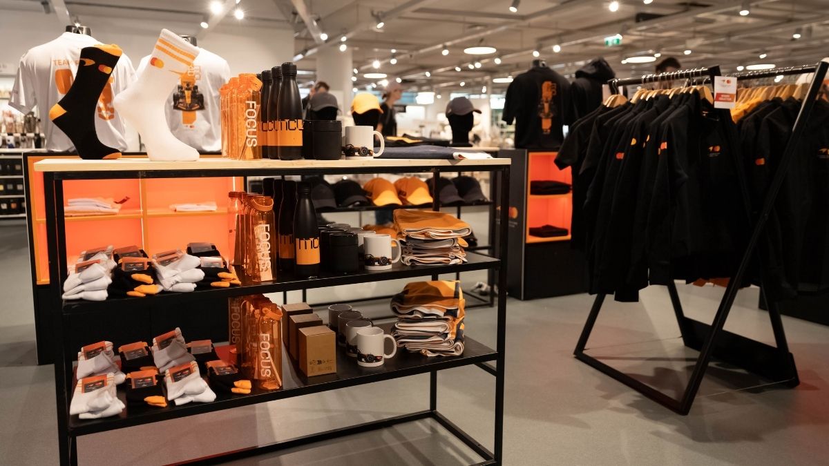McLaren Mastercard Pop-Up Store in Wien! — FormelAustria