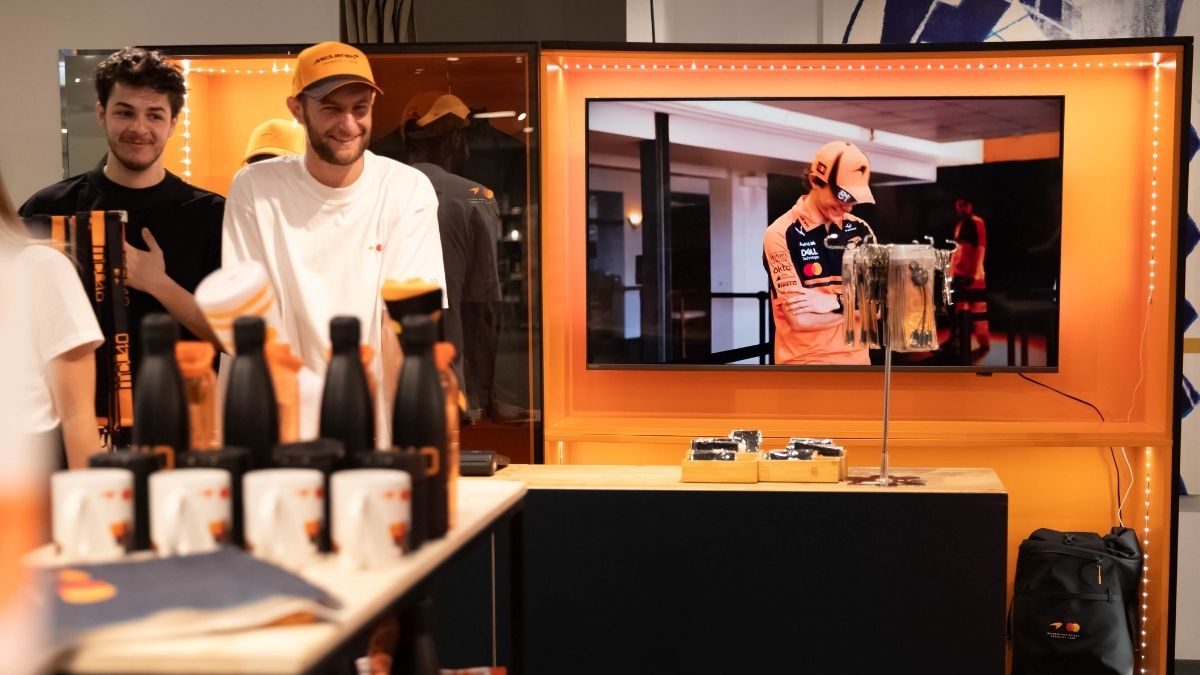 McLaren Mastercard Pop-Up Store in Wien! — FormelAustria
