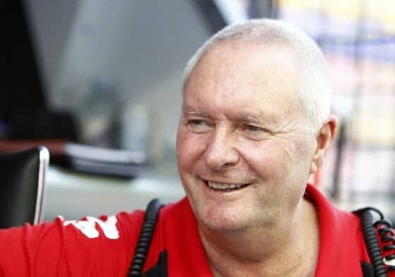 2013-john-booth-marussia-f1-jerez-main_560x420