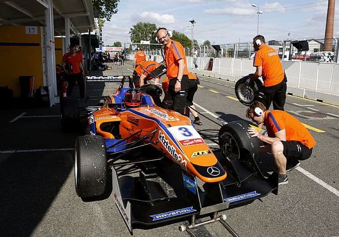 Lucas Auer_kfzteile24 Mücke Motorsport_FIA F3_Foto kfzteile24 Mücke Motorsport