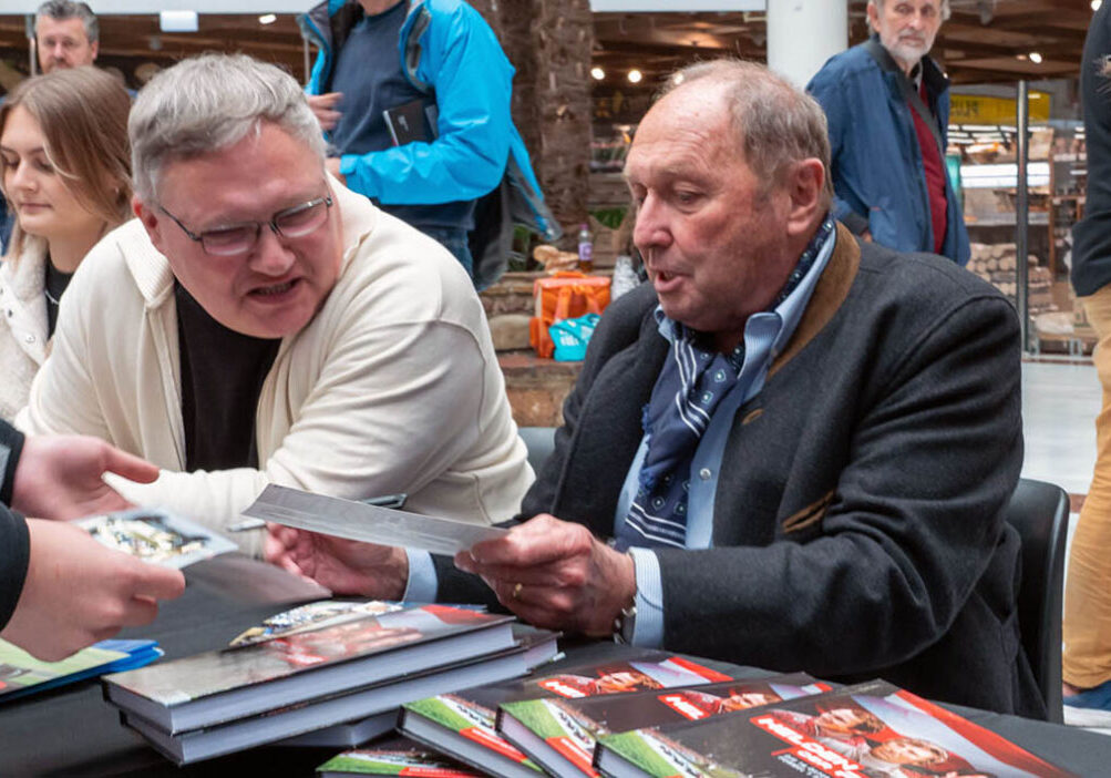 400853943_10160295211074716_4167565593179976044_n