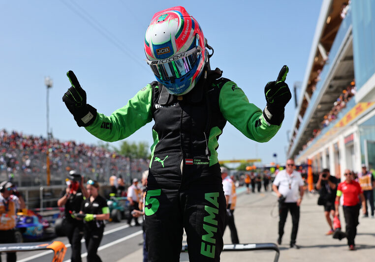 520616871_1277340751068359_5627646954719978533_n