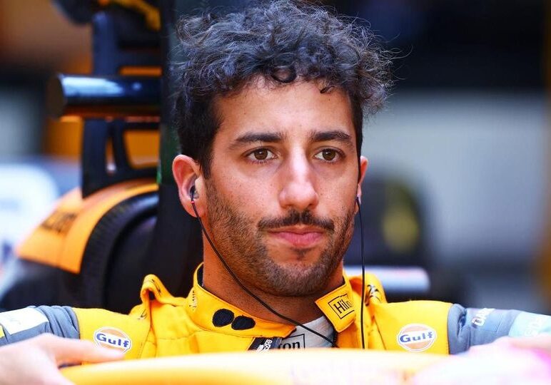 Daniel Ricciardo-Pause