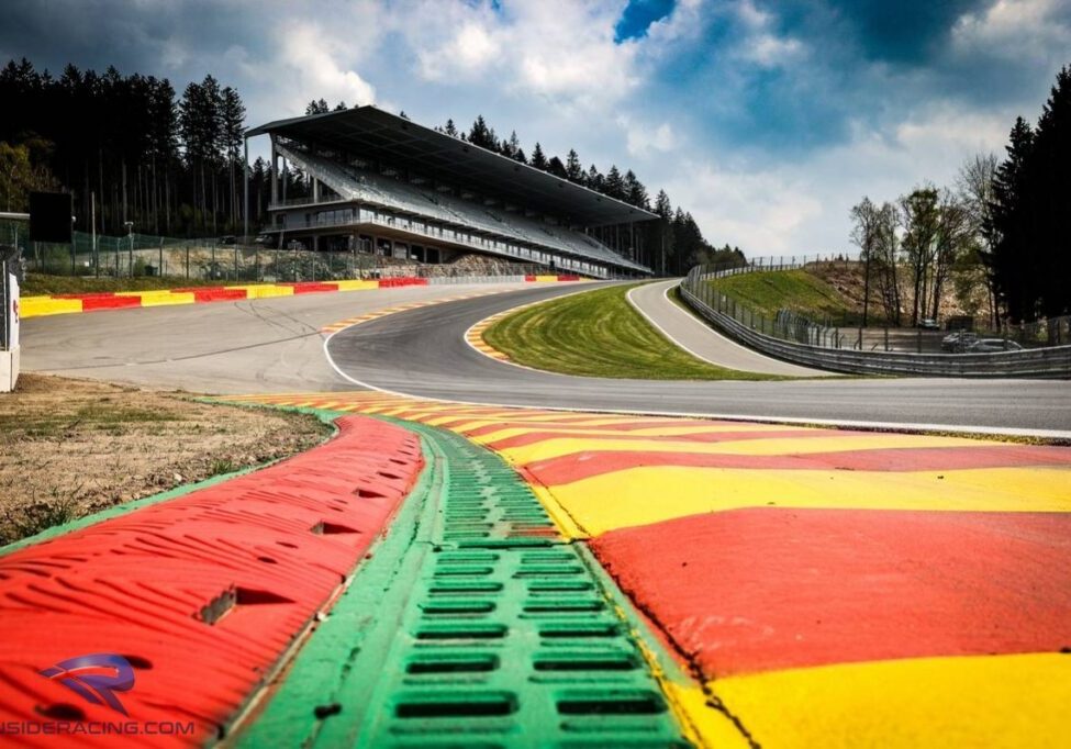 Eau-Rouge-Grandstand