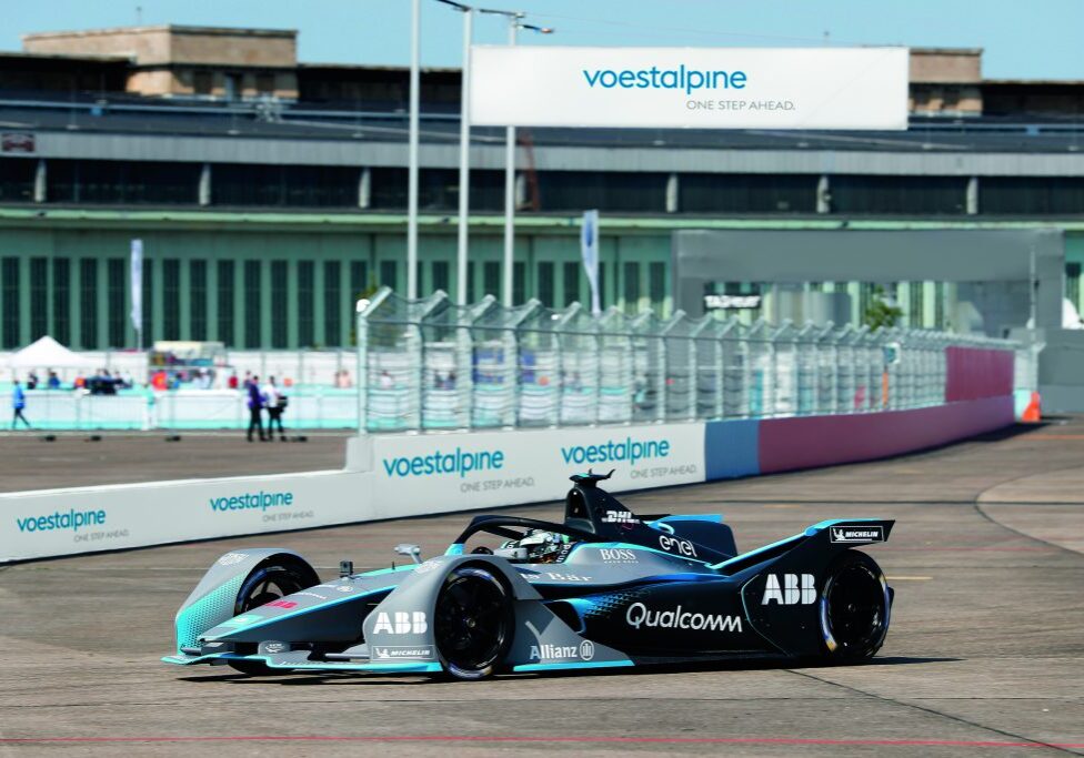 Formula_E_Racing_car__c_voestalpine