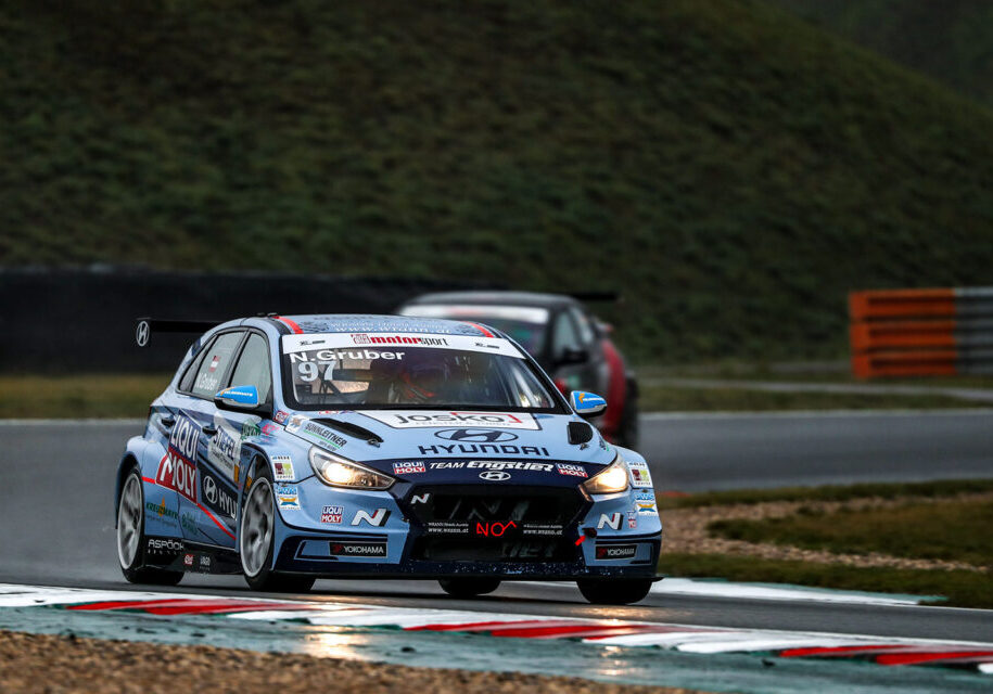 Hyundai_i30_N_TCR_Nico_Gruber_1610