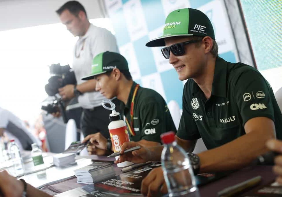 Kamui Kobayashi_Marcus Ericsson_Caterham_Foto Caterham F1 Team