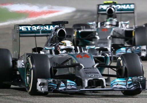 Lewis-Hamilton-beat-Nico-Rosberg-in-Bahrain