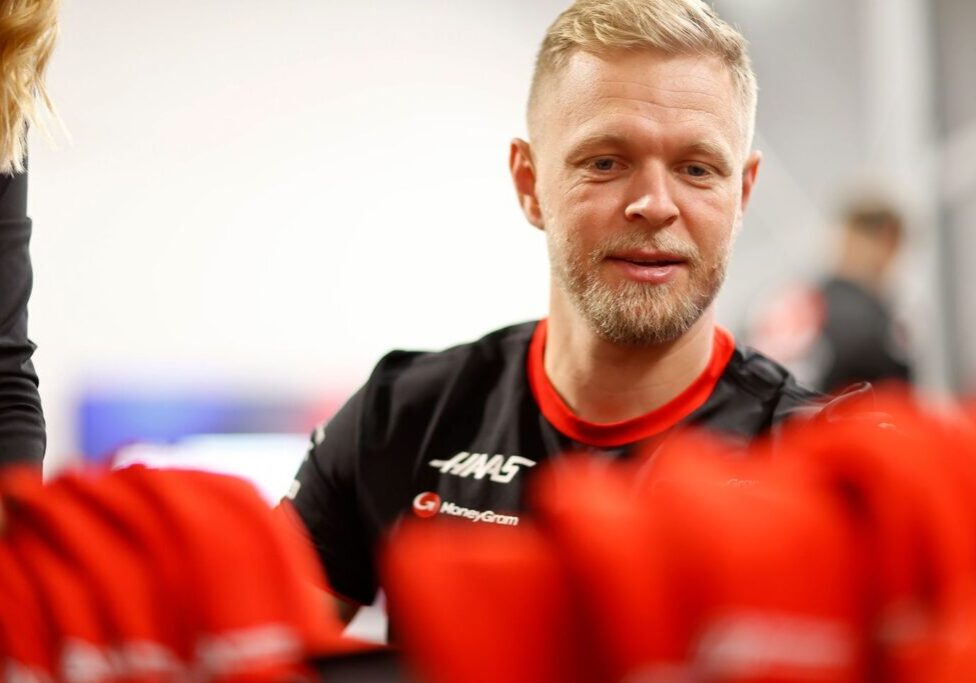 STREETS OF LAS VEGAS, UNITED STATES OF AMERICA - NOVEMBER 15: Kevin Magnussen, Haas F1 Team during the Las Vegas GP at Streets of Las Vegas on Wednesday November 15, 2023, United States of America. (Photo by Andy Hone / LAT Images)