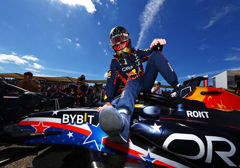 AUSTIN, TEXAS - OCTOBER 22: Max Verstappen of the Netherlands and Oracle Red Bull Racing prepares to drive on the grid prior to the F1 Grand Prix of United States at Circuit of The Americas on October 22, 2023 in Austin, Texas. (Photo by Mark Thompson/Getty Images) // Getty Images / Red Bull Content Pool // SI202310220636 // Usage for editorial use only //