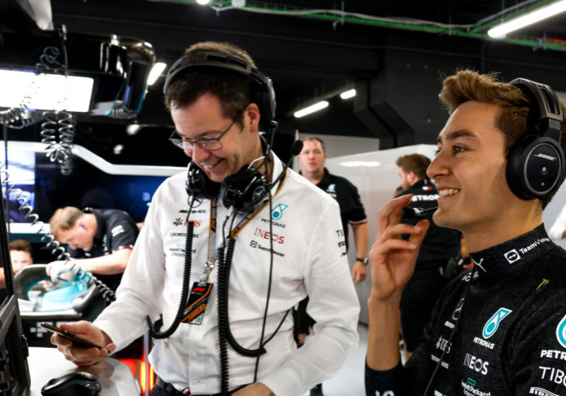 2J98A5D Barcelona, Spain. 21st May, 2022. Mike Elliott (Mercedes-AMG Petronas F1 Team), #63 George Russell (GBR, Mercedes-AMG Petronas F1 Team), F1 Grand Prix of Spain at Circuit de Barcelona-Catalunya on May 21, 2022 in Barcelona, Spain. (Photo by HIGH TWO) Credit: dpa/Alamy Live News