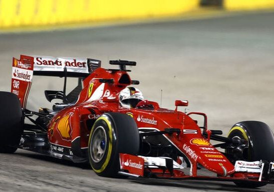 Sebastian-Vettel-Ferrari-Formel-1-GP-Singapur-18-September-2015-articleTitle-b6854c74-897486
