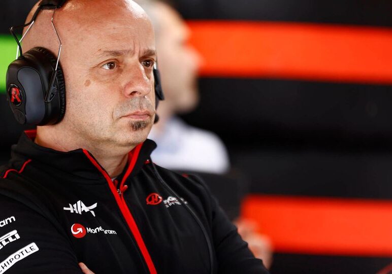 SILVERSTONE CIRCUIT, UNITED KINGDOM - JULY 08: Haas F1 engineer during the British GP at Silverstone Circuit on Saturday July 08, 2023 in Northamptonshire, United Kingdom. (Photo by Andy Hone / LAT Images)