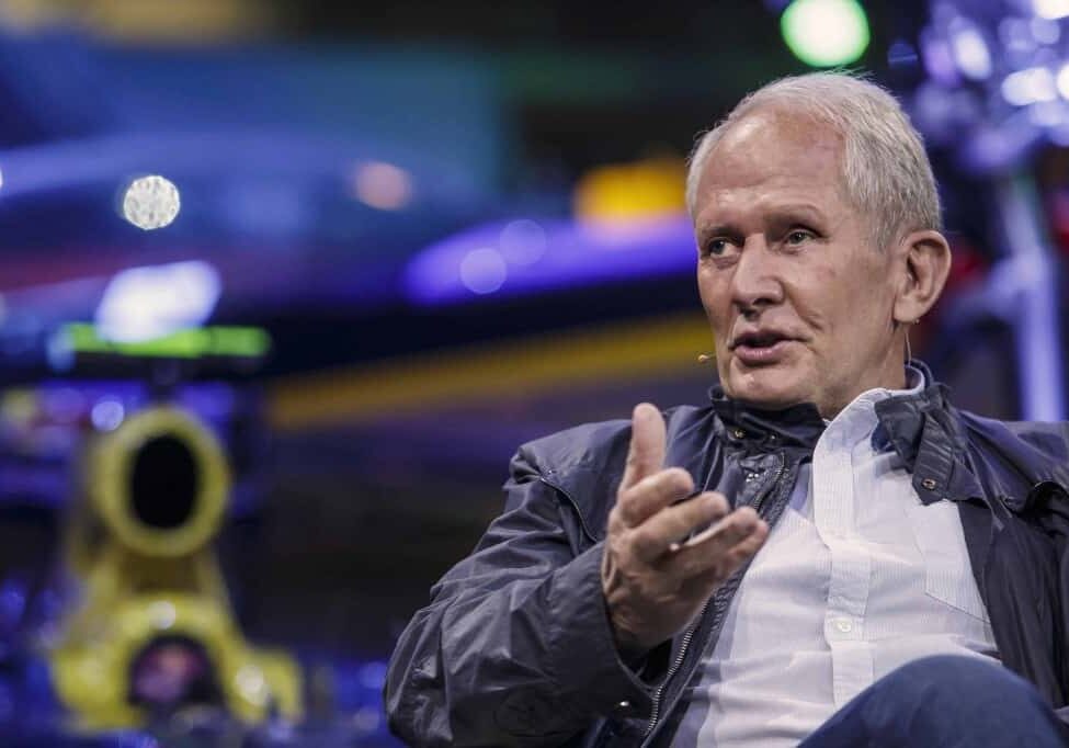 Sport und Talk im Hangar-7 mit Michael Knöppel als Moderator Foto: Servus TV 07.04.2014 Dr. Helmut Marko