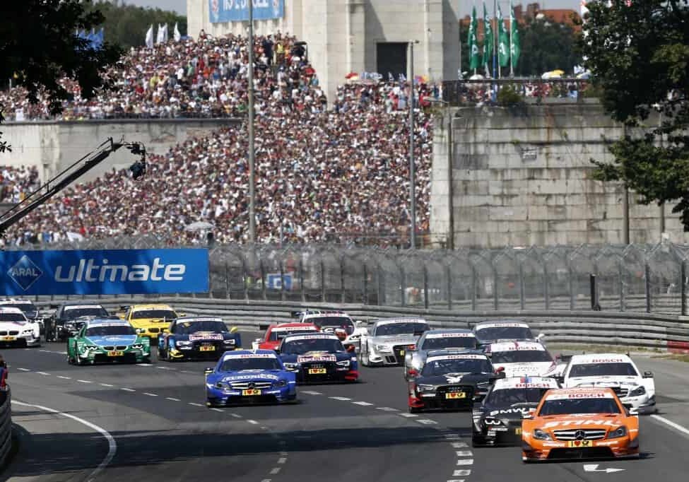 Motorsports / DTM: german touring cars championship 2013, 5. Race at Nuernberg, Norisring, Start, #10 Robert Wickens (CAN, Mercedes AMG DTM-Team / DTM Mercedes AMG C-Coupe),  *** Local Caption *** +++ www.hoch-zwei.net +++ copyright: HOCH ZWEI / Juergen Tap +++