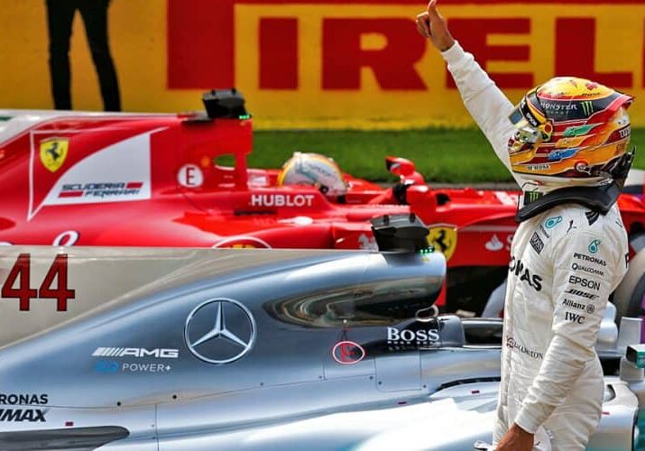 XPB_900305_Hamilton-725x500