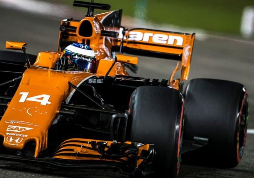 alonso-durante-clasificacion-abu-dhabi