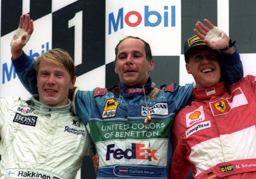 dt.common.streams.StreamServer.cls