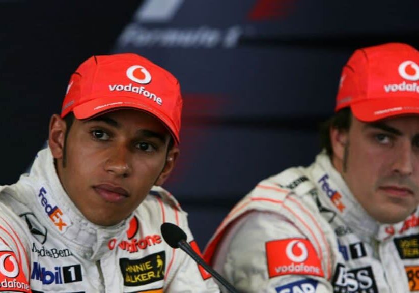 fernando-alonso-lewis-hamilton-mclaren_3239743