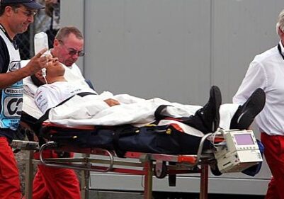 lewis-hamilton-crash-nurburgring-2