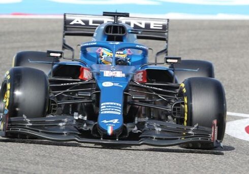 musste-aufgrund-eines-problems-mit-der-bremse-im-heck-vorzeitig-in-die-garage-fernando-alonso-