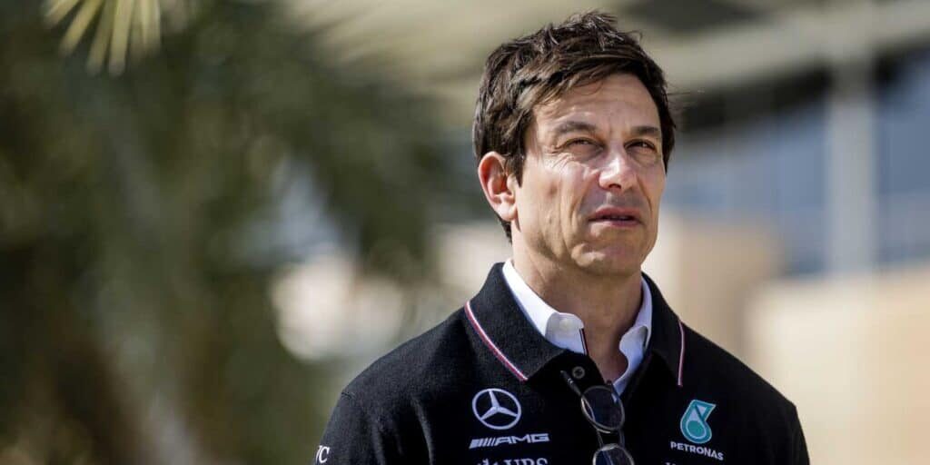 toto-wolff-mercedes-bahrain-test-2023-planetf1